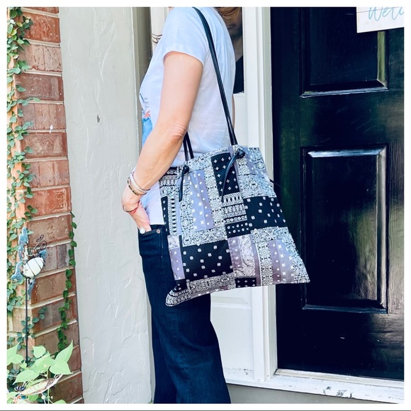 PARIS S PATCHWORK  FAUX LEATHER STRAP TOTE BAG - Picture 2 of 6